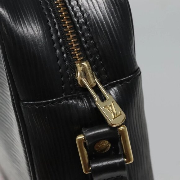 LOUIS VUITTON Epi Trocadero 27 Shoulder Bag Black M52312 LV Auth 132547 - Picture 14 of 16
